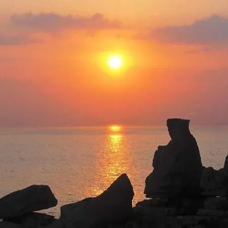 Tininha Da Ilha - Escape * פניש