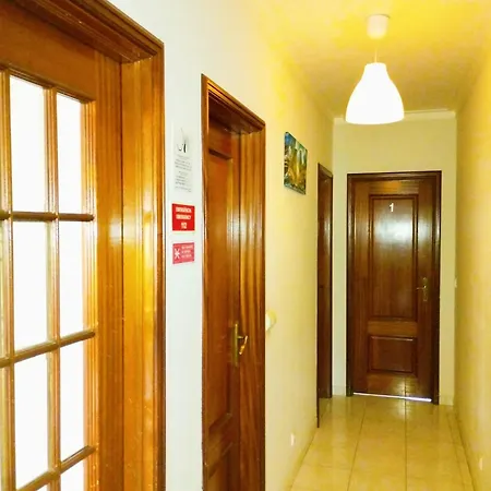 Tininha Da Ilha - Escape